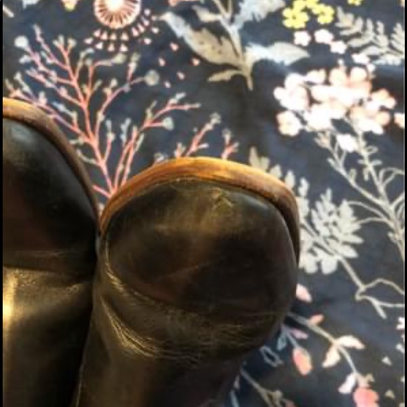 Madewell Pointed Toe Leather Booties - Picture 8 of 8